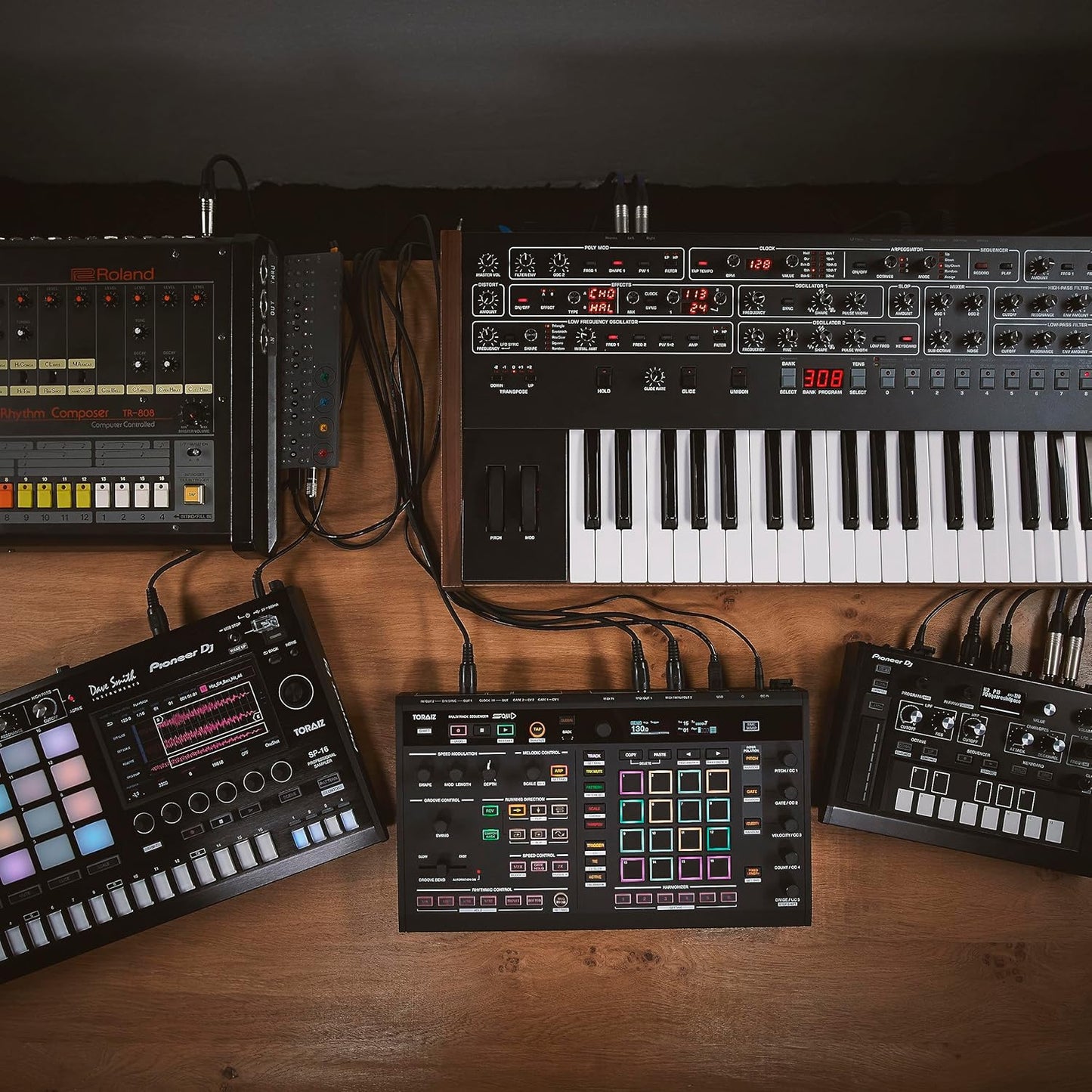 Pioneer DJ TORAIZ SQUID Multitrack Production Sequencer