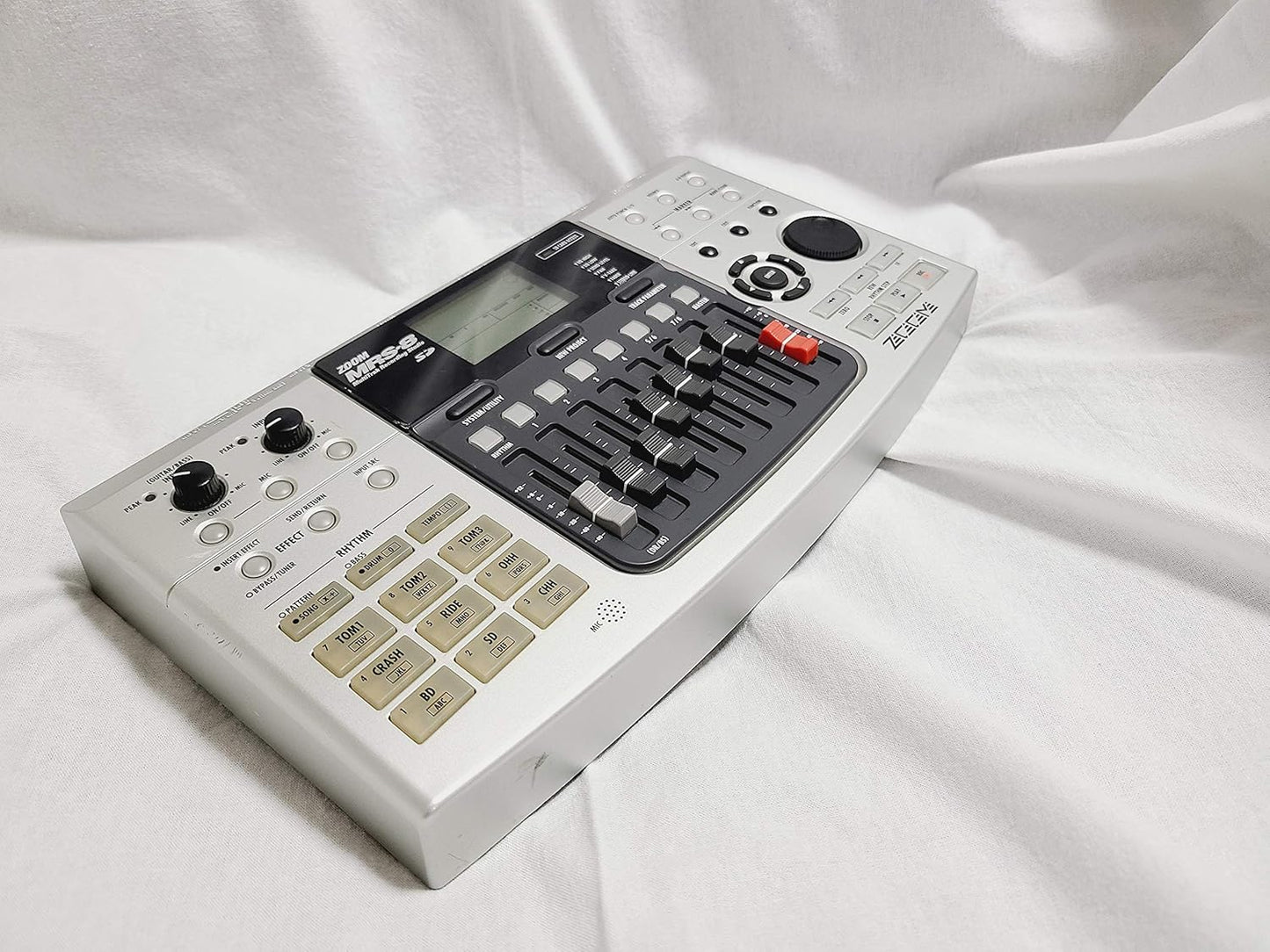 Zoom MRS8 Portable Multi-Track Recording Studio