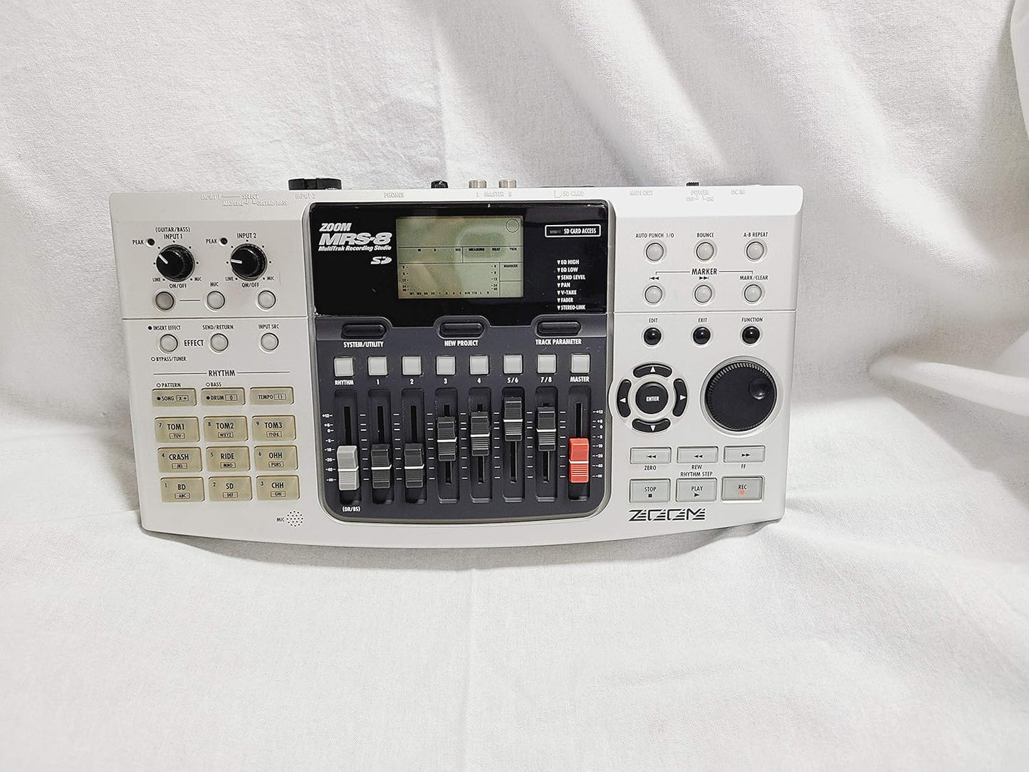 Zoom MRS8 Portable Multi-Track Recording Studio