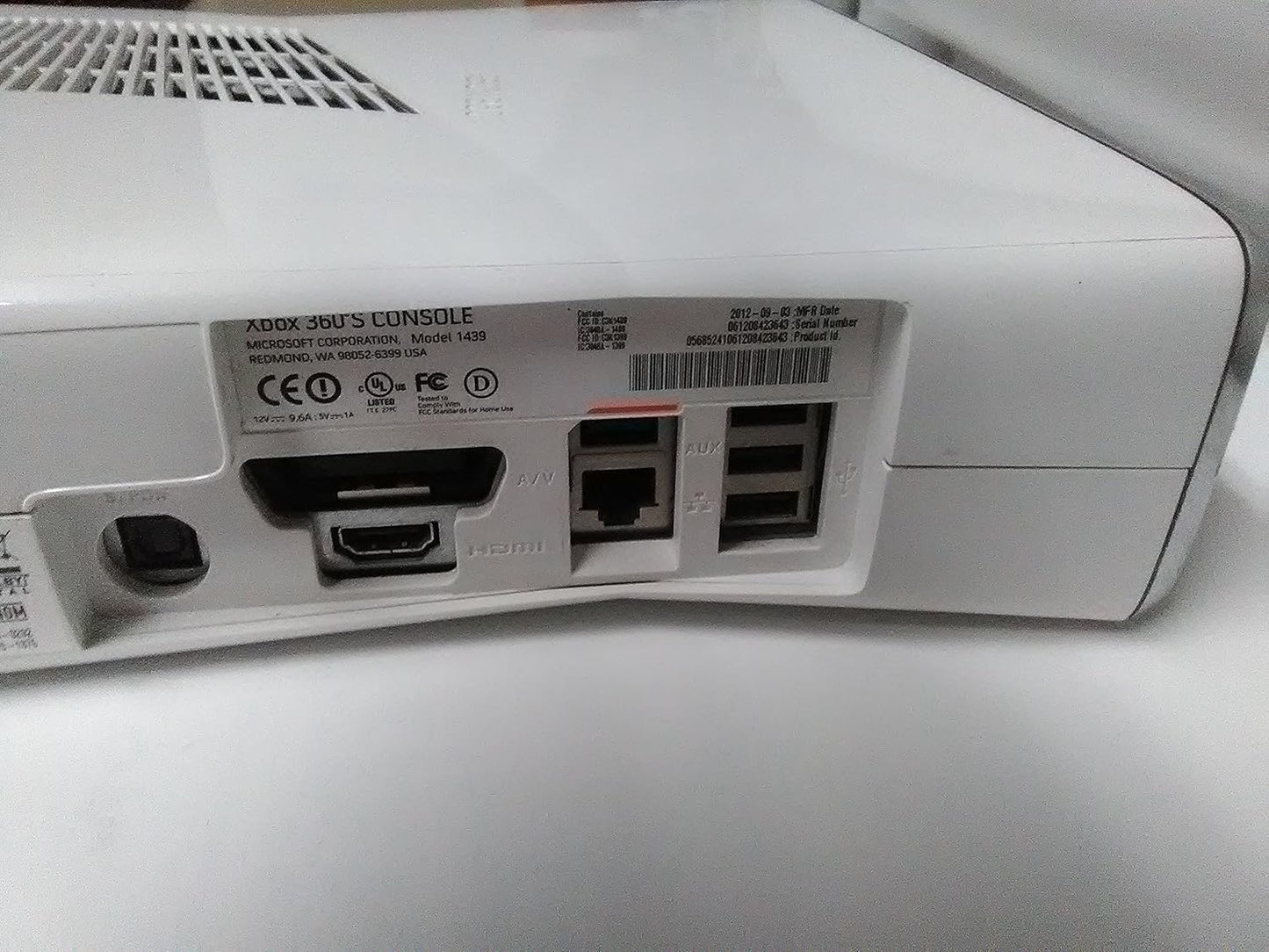 Microsoft Xbox 360 Slim 4GB Console (White, Unit Only)