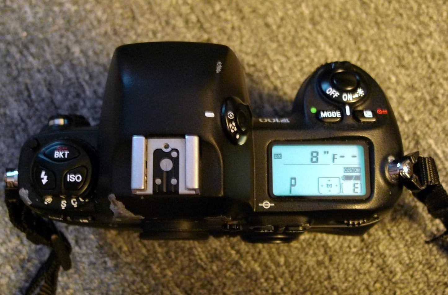 Nikon F100 35mm SLR Film Camera Body