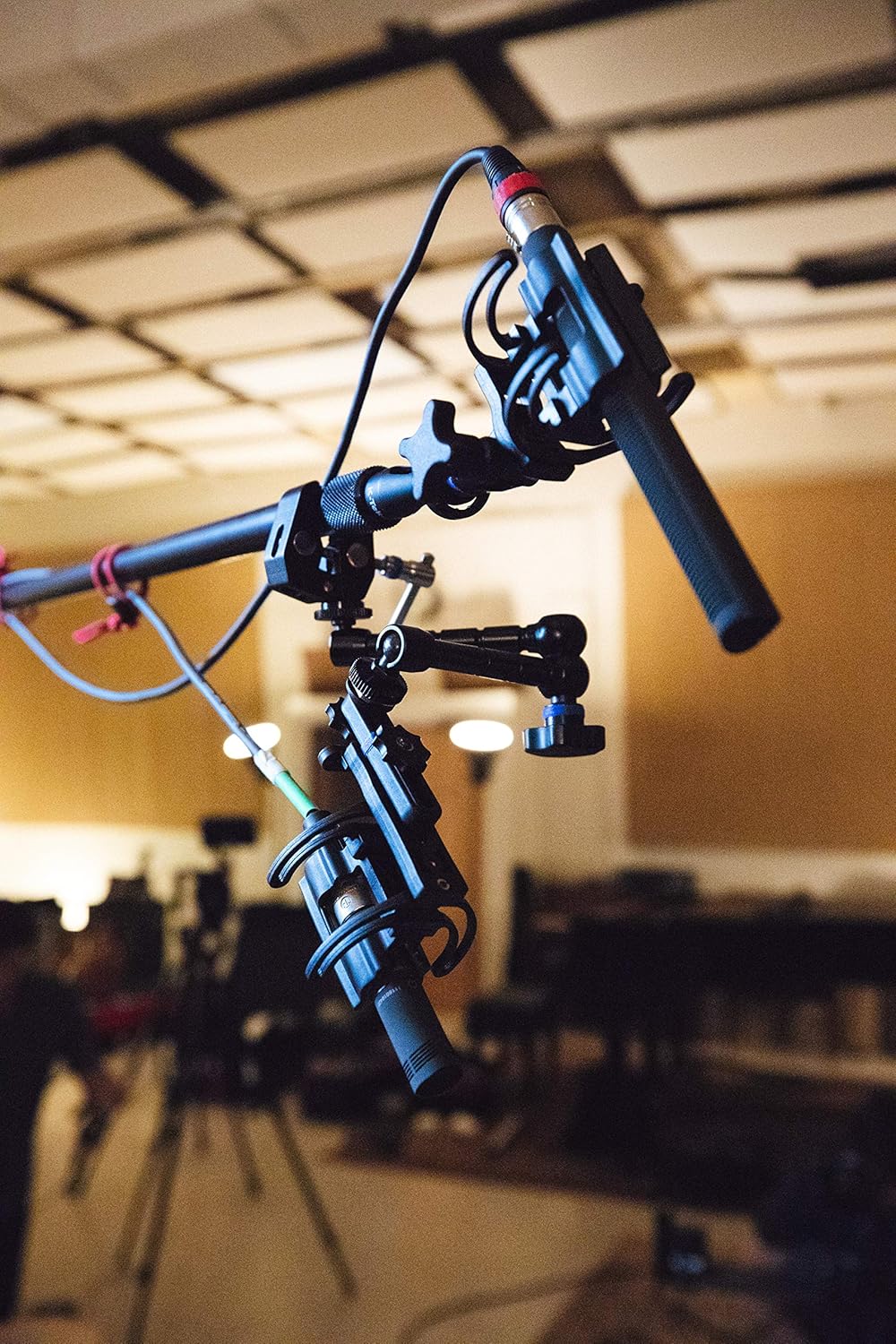 Sennheiser 001511 MKH 416-P48U3: Professional Short Shotgun Microphone