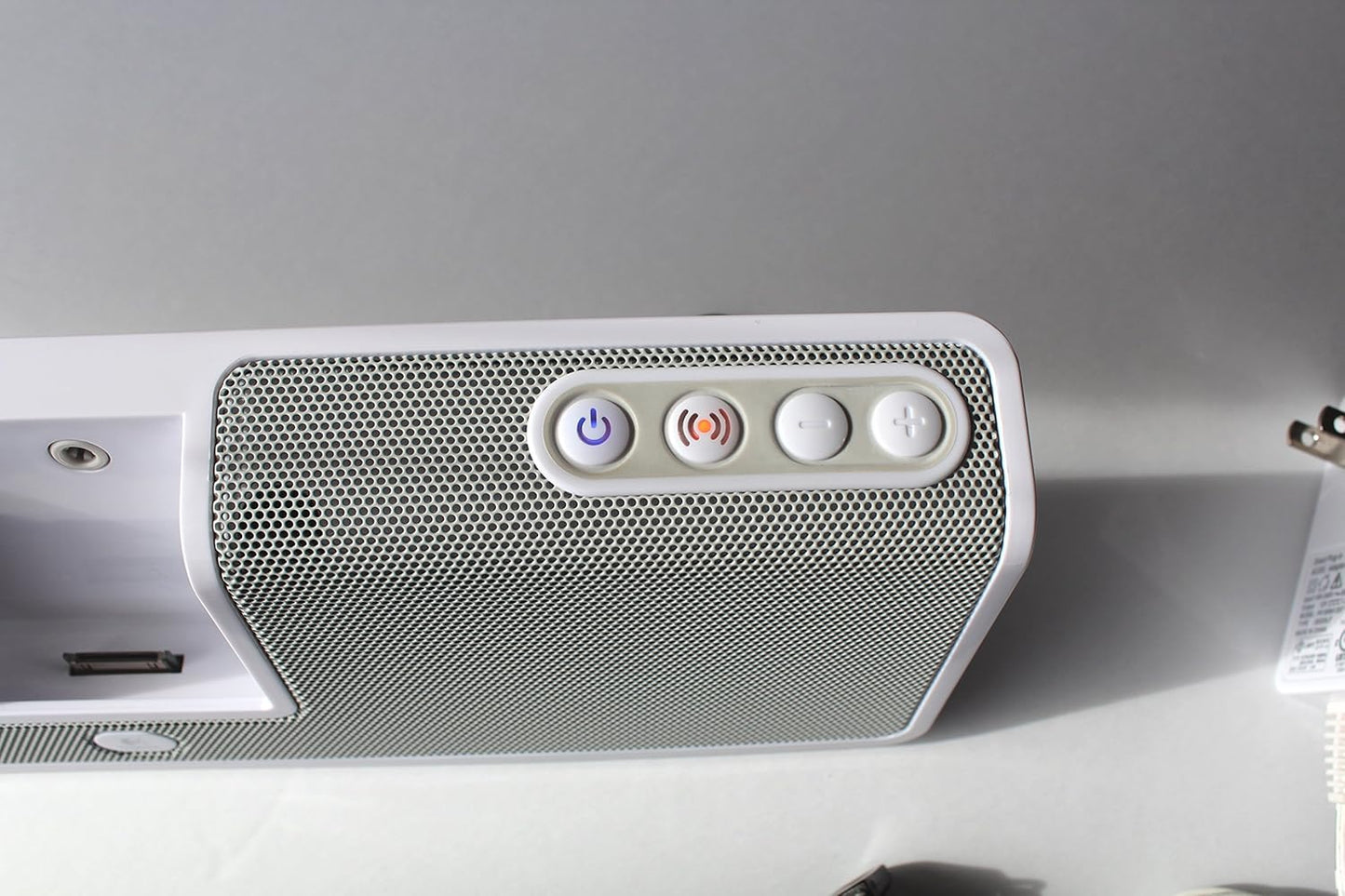 Logitech 970173-3120 mm50 Portable iPod Speakers - White