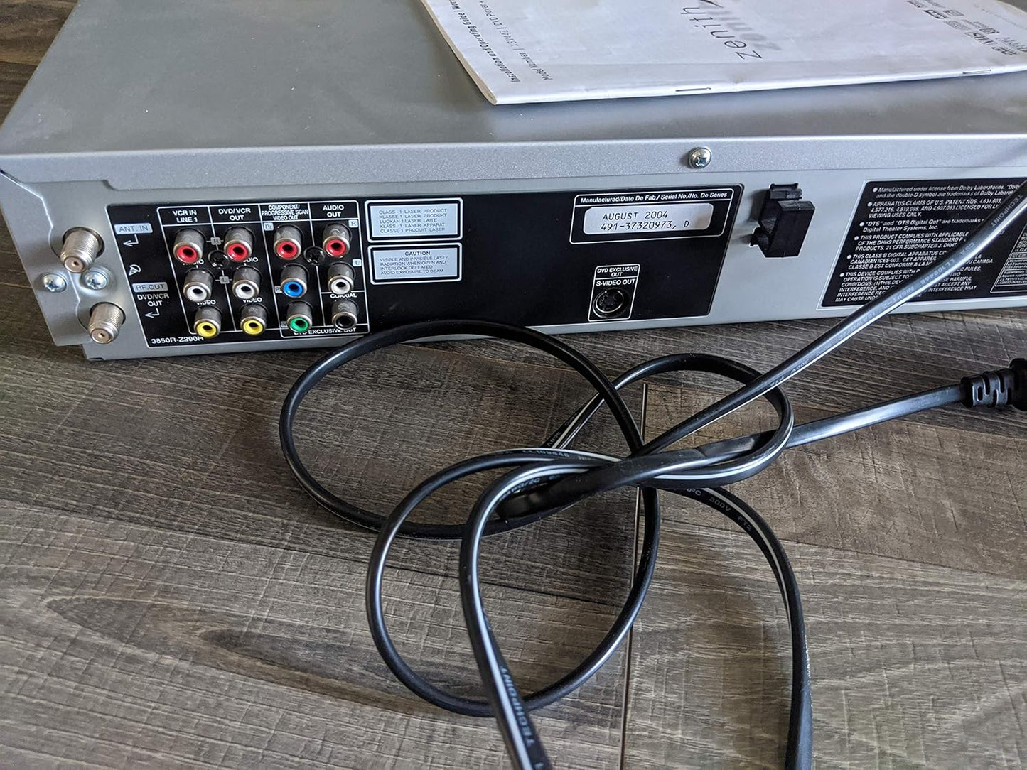 LG XBV442 Zenith Progressive-Scan DVD/VCR Combo