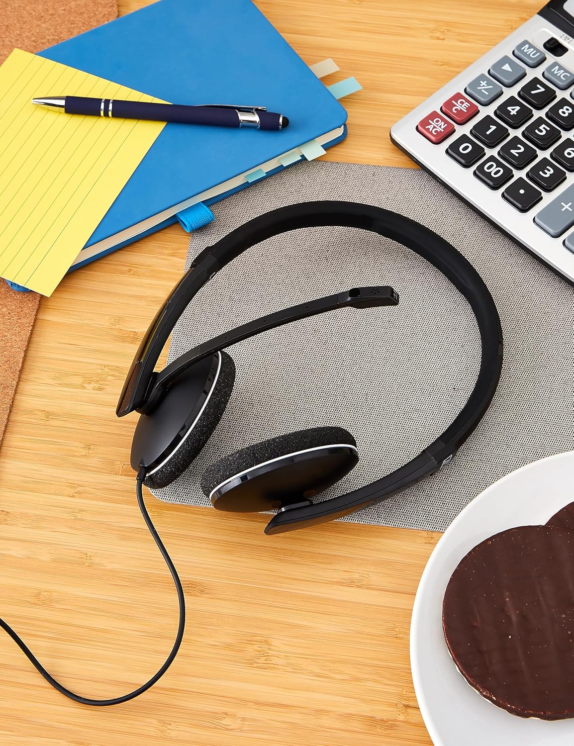 Sennheiser 1000447 PC 3.2 Chat Headset - Noise-Canceling Microphone