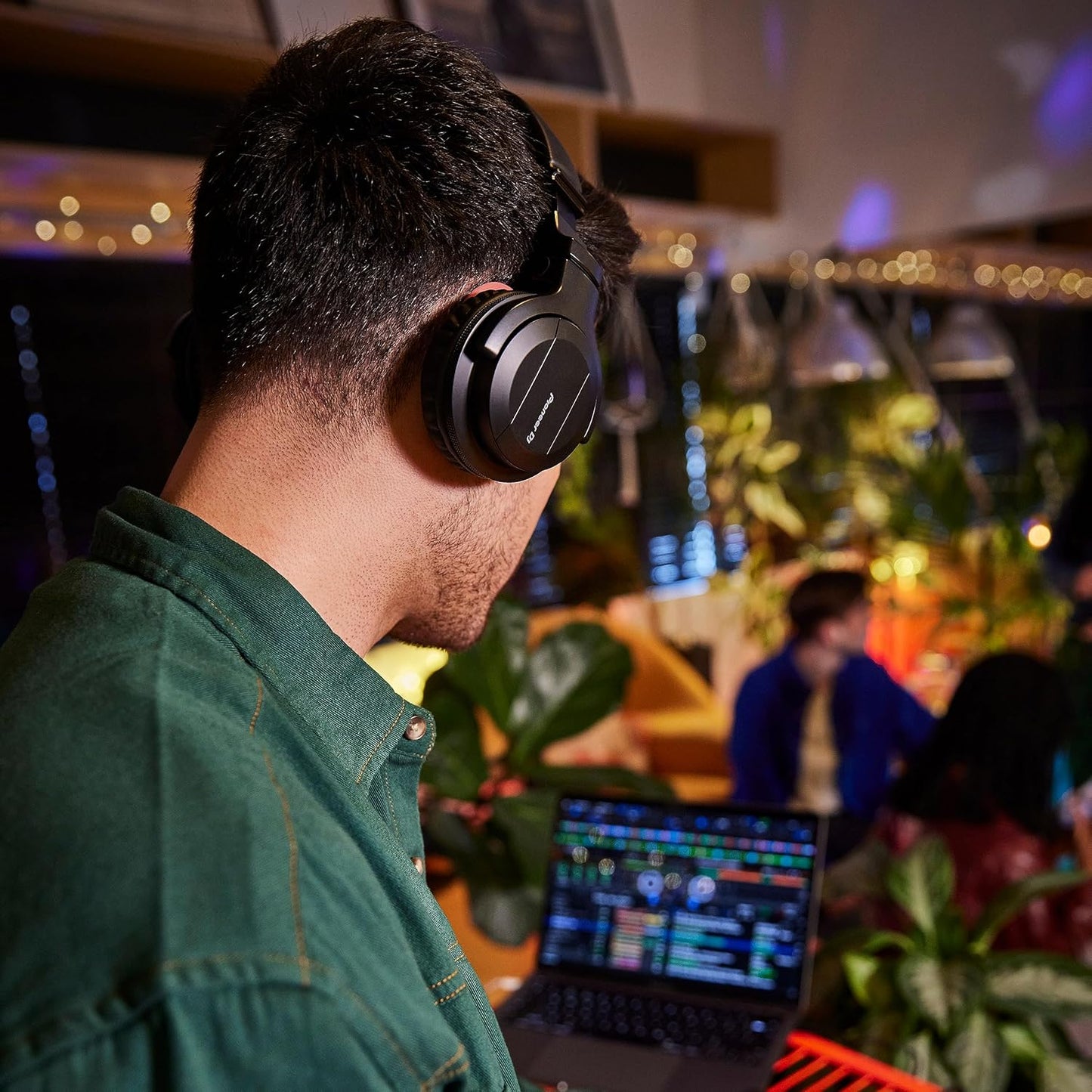 Pioneer DJ DDJ-FLX4 2-Deck DJ Controller