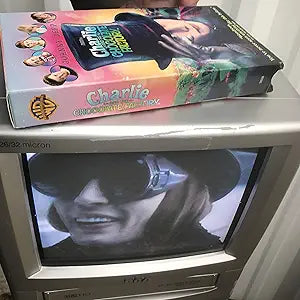 RCA RTDVD3215 9" TV/VCR Combo - Portable