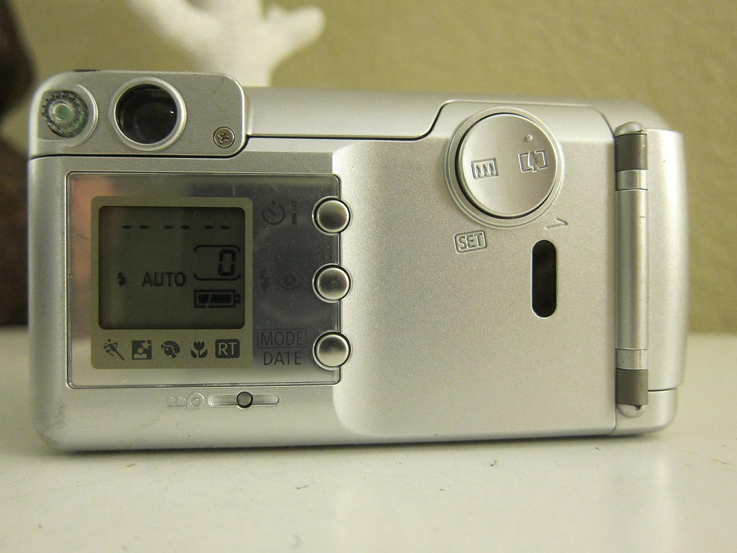 Canon 9406A001 Z180u QD Point & Shoot Camera