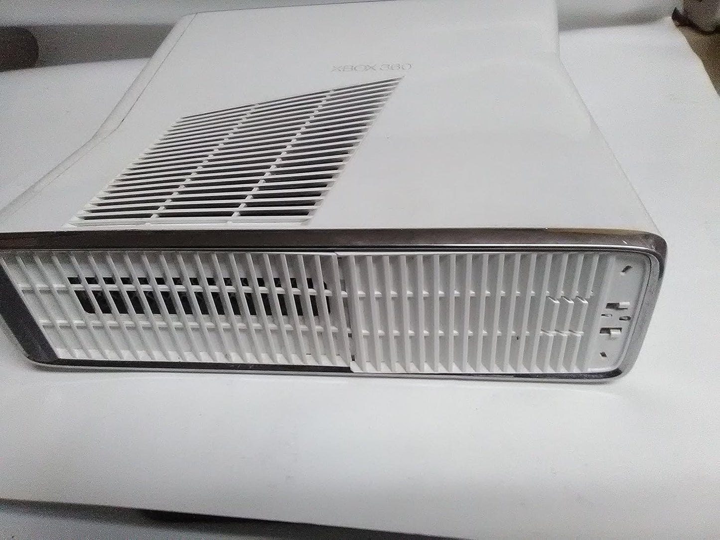 Microsoft Xbox 360 Slim 4GB Console (White, Unit Only)