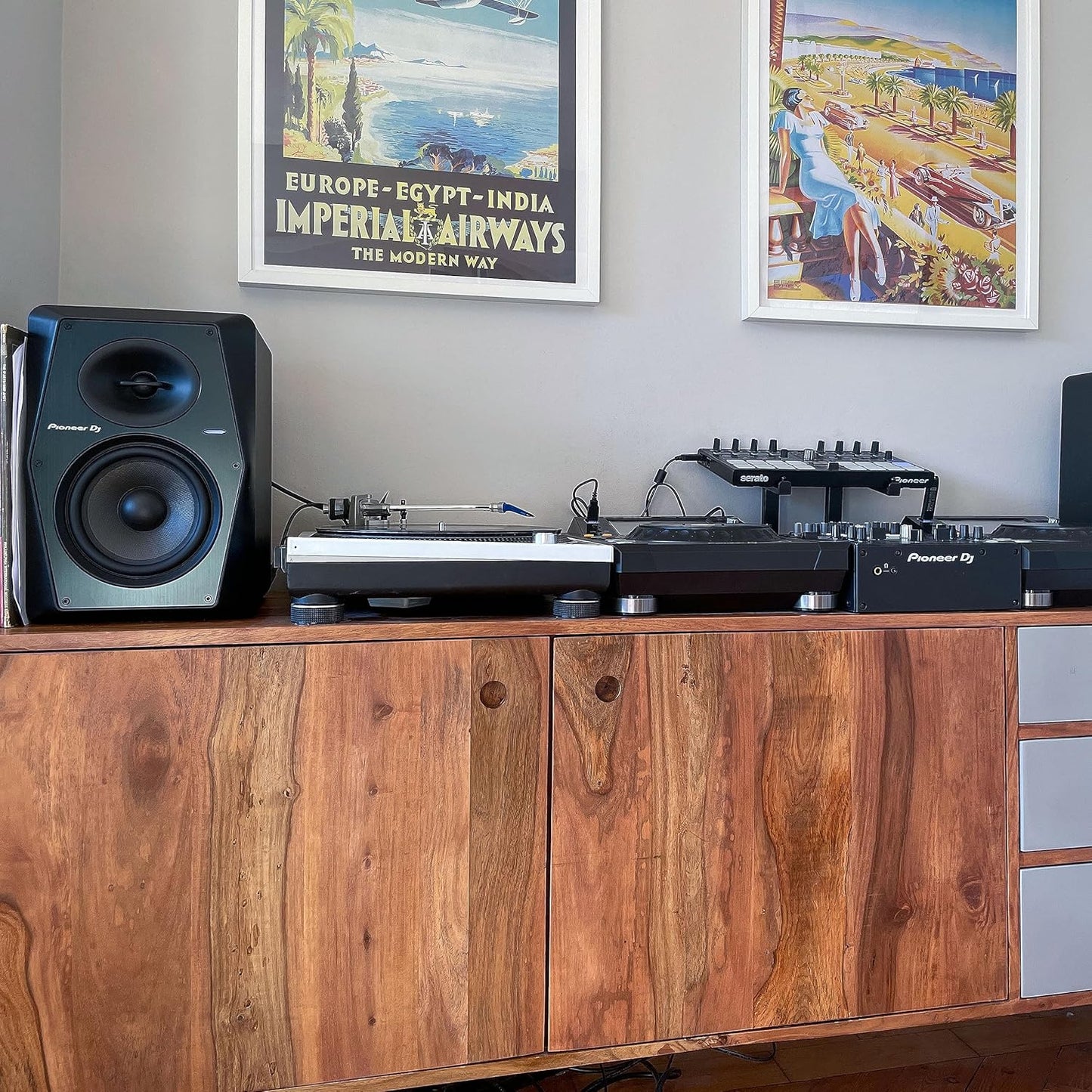 Pioneer DJ VM-70PDJ 6.5-inch Active Monitor Speaker Black