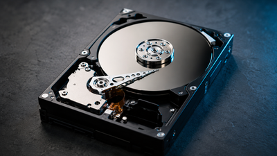 CMR vs SMR Hard Drives: Why It Matters for NAS