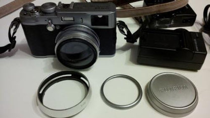 Fujifilm X100 12.3MP Digital Camera 23mm Lens Hybrid Viewfinder