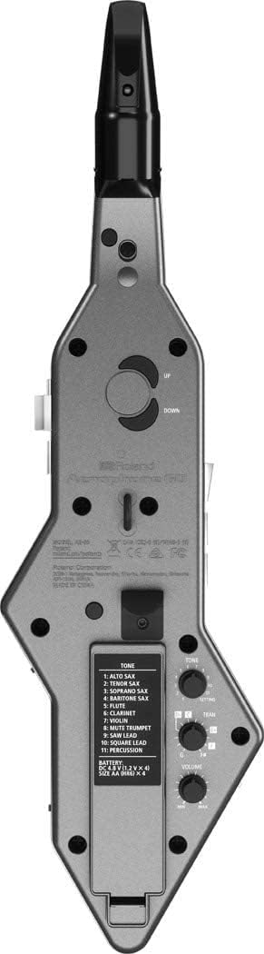 Roland AE-05 Aerophone Go Digital Saxophone Bundle