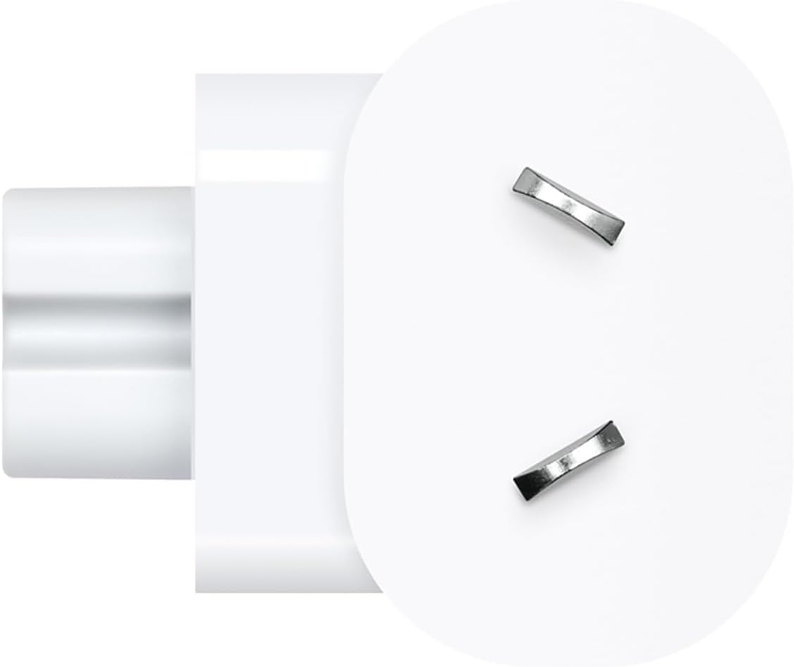 Apple MD837AM/A World Travel Adapter Kit