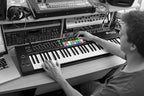 Focusrite AMS-LAUNCHKEY-61-MK2 Novation Launchkey 61 USB MIDI Controller