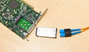 Dell LYSB00V00UO3M-CMPTRACCS 4GB Fibre PCI-E Lightpulse Card