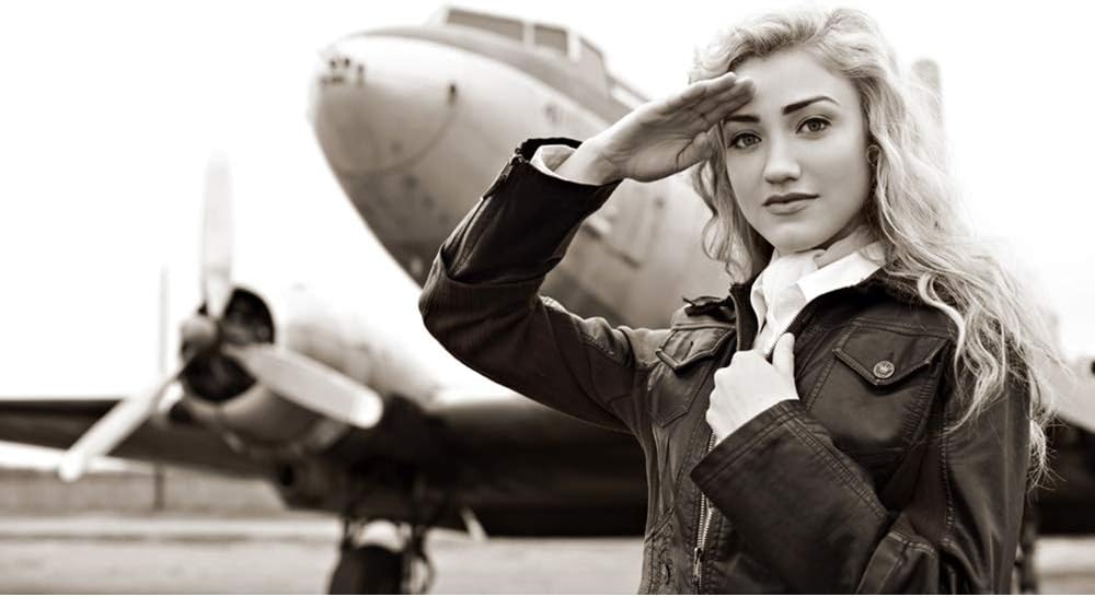 Nikon E4NK5014G AF-S 50mm f/1.4G Lens Bundle