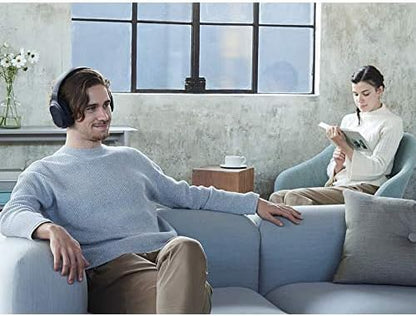 LG E1LGHU710PW 4K Projector Headphones Bundle