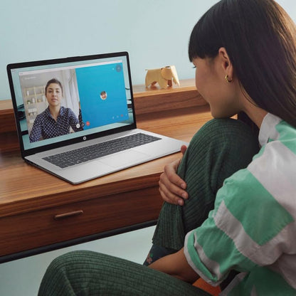 HP 17 FHD Laptop i3 32GB RAM 1TB SSD