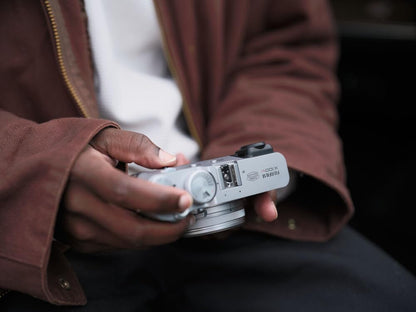 Fujifilm X100VI Digital Camera - Black Renewed