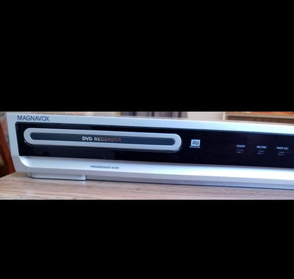 Magnavox MWR10D6 DVD Recorder Renewed