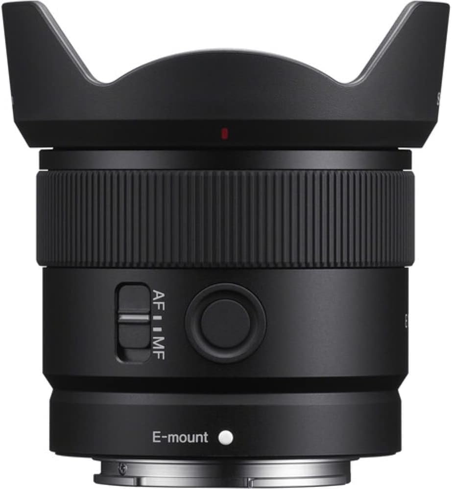 Sony E 11mm f/1.8 Wide-Angle Lens Bundle