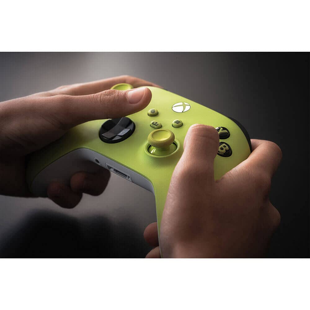 Microsoft QAU-00021 Xbox Core Electric Volt Wireless Controller