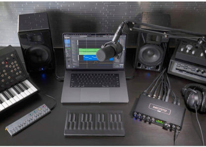 MOTU M6 Desktop 6x4 USB-C Audio-MIDI Interface Bundle
