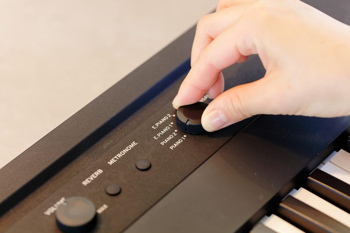 Korg SKY5484 Liano 88-Key Portable Digital Piano