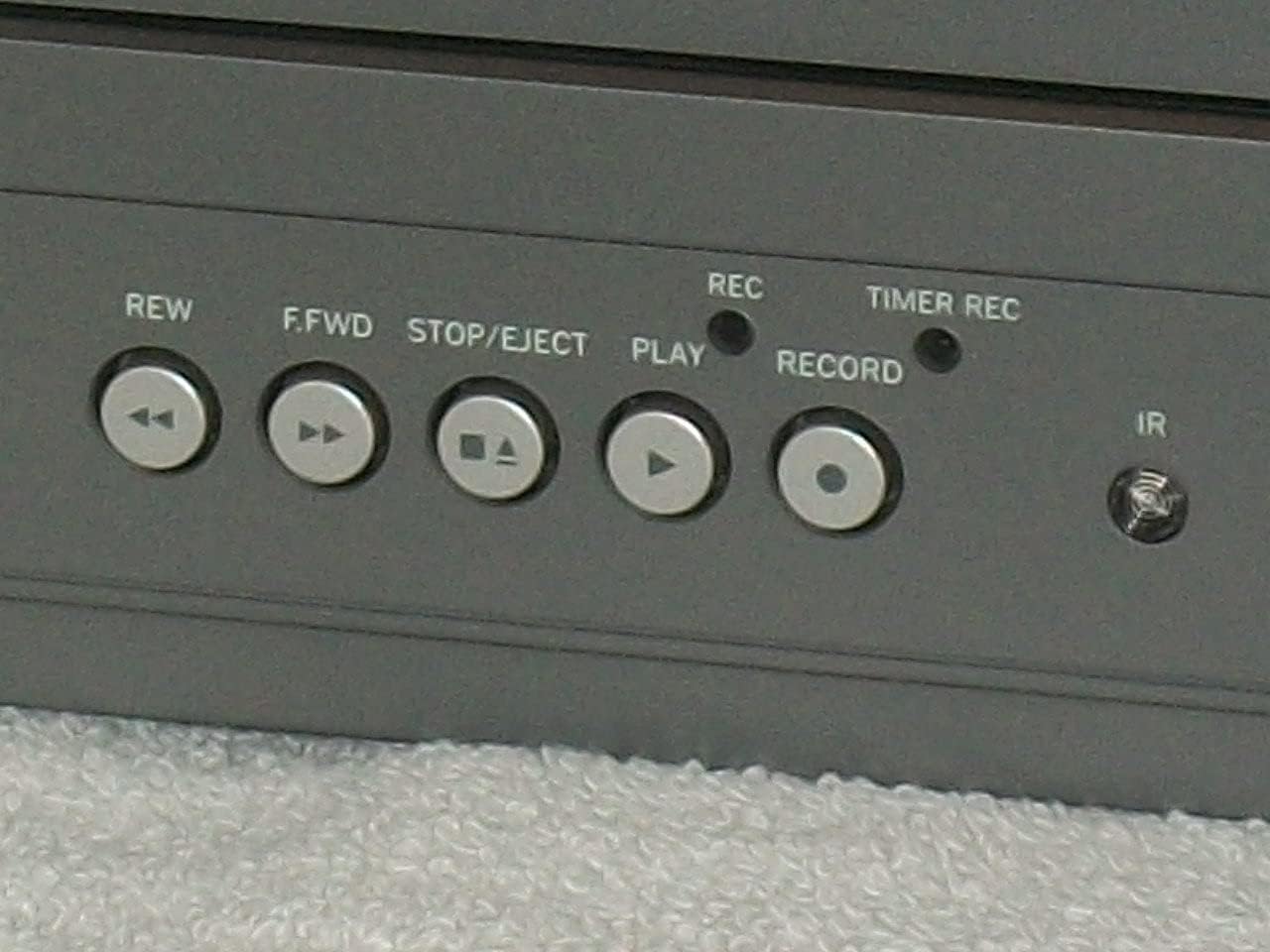 Magnavox MWD2206 DVD/VCR Combination Player Renewed