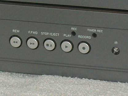 Magnavox MWD2206 DVD/VCR Combination Player Renewed