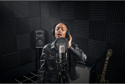 Rode NT1SIGNATUREBLACK Signature Series Condenser Microphone