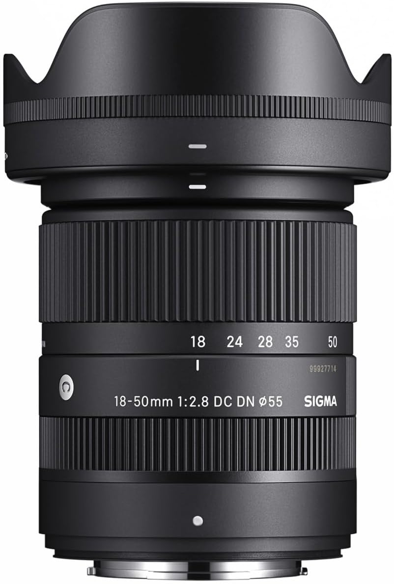 Sigma 18-50mm f/2.8 Fujifilm X Lens Bundle
