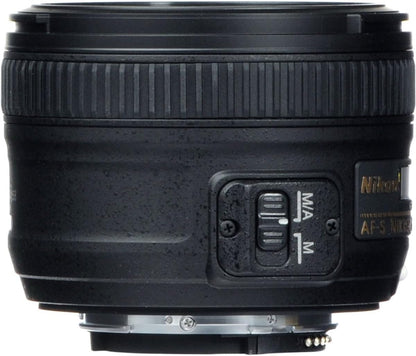 Nikon 50mm f/1.8G AF-S NIKKOR Lens Kit