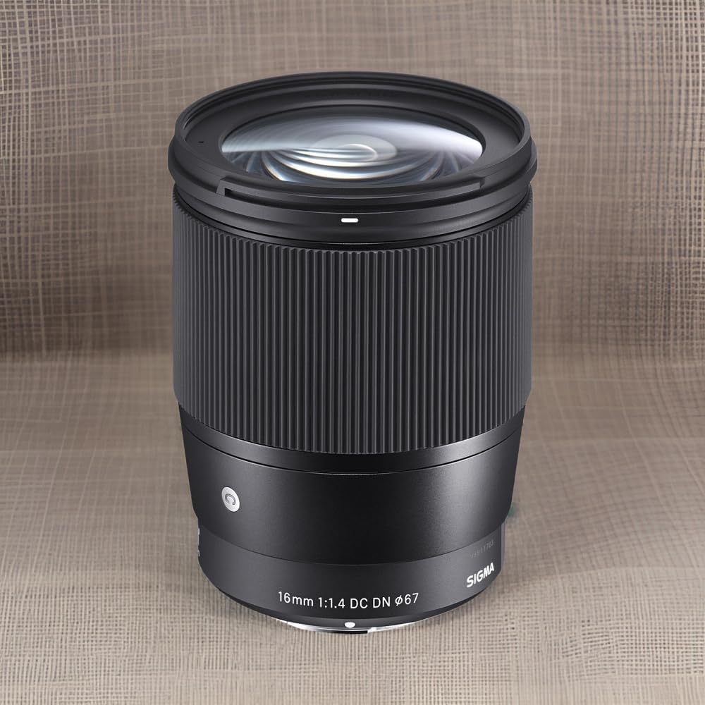 Sigma 402965_K2 16mm f/1.4 Sony E Lens Bundle