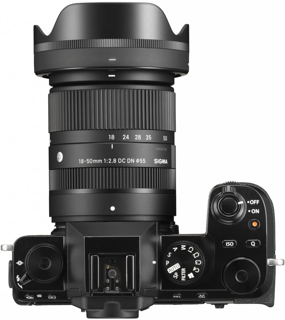 Sigma 18-50mm f/2.8 Fujifilm X Lens Bundle
