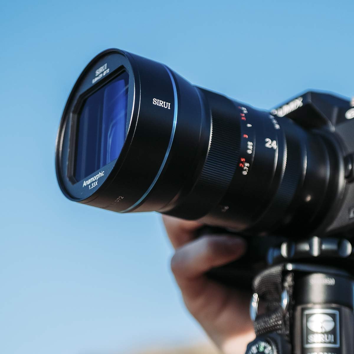 Sirui 24mm f/2.8 Anamorphic E Mount Lens