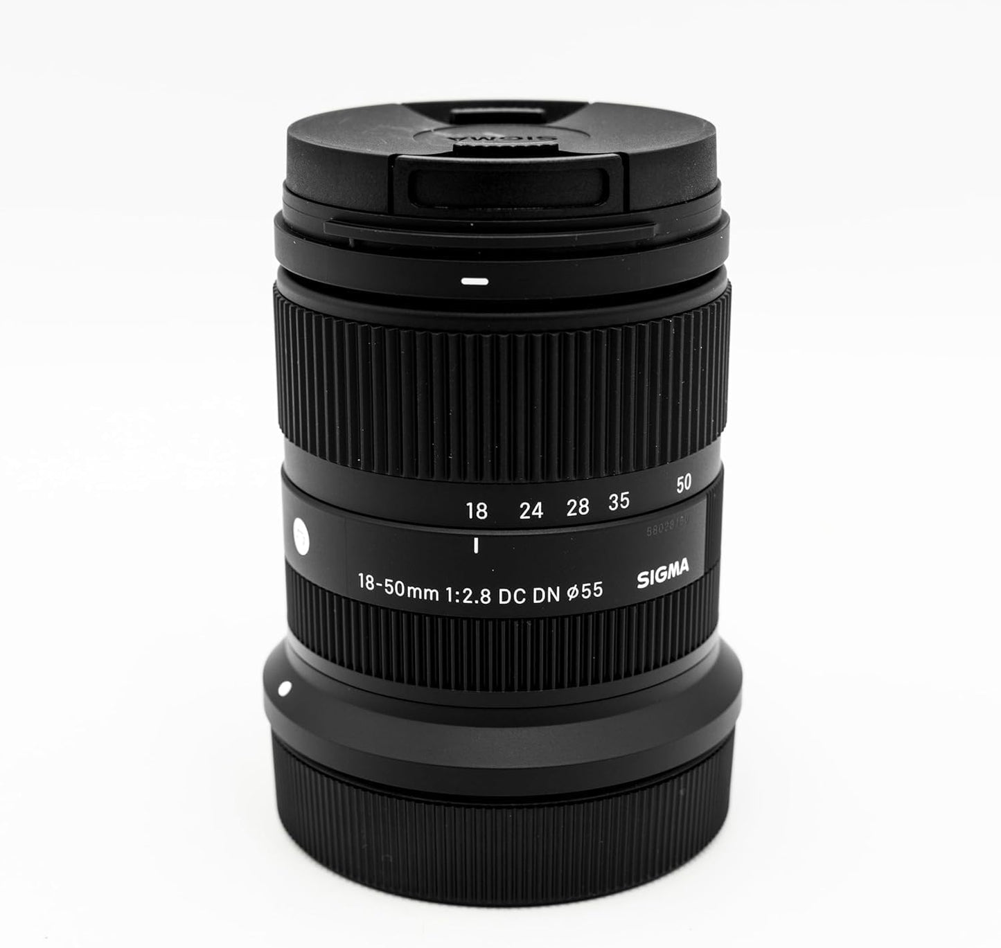 Sigma 18-50mm F2.8 DC DN Canon RF Zoom Lens