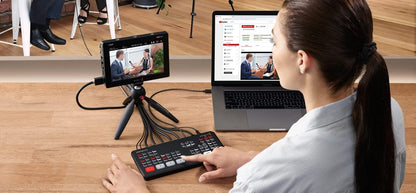 Blackmagic Design SWATEMMINIBPRISO-BUNDLE ATEM Mini Pro ISO Streamer Bundle