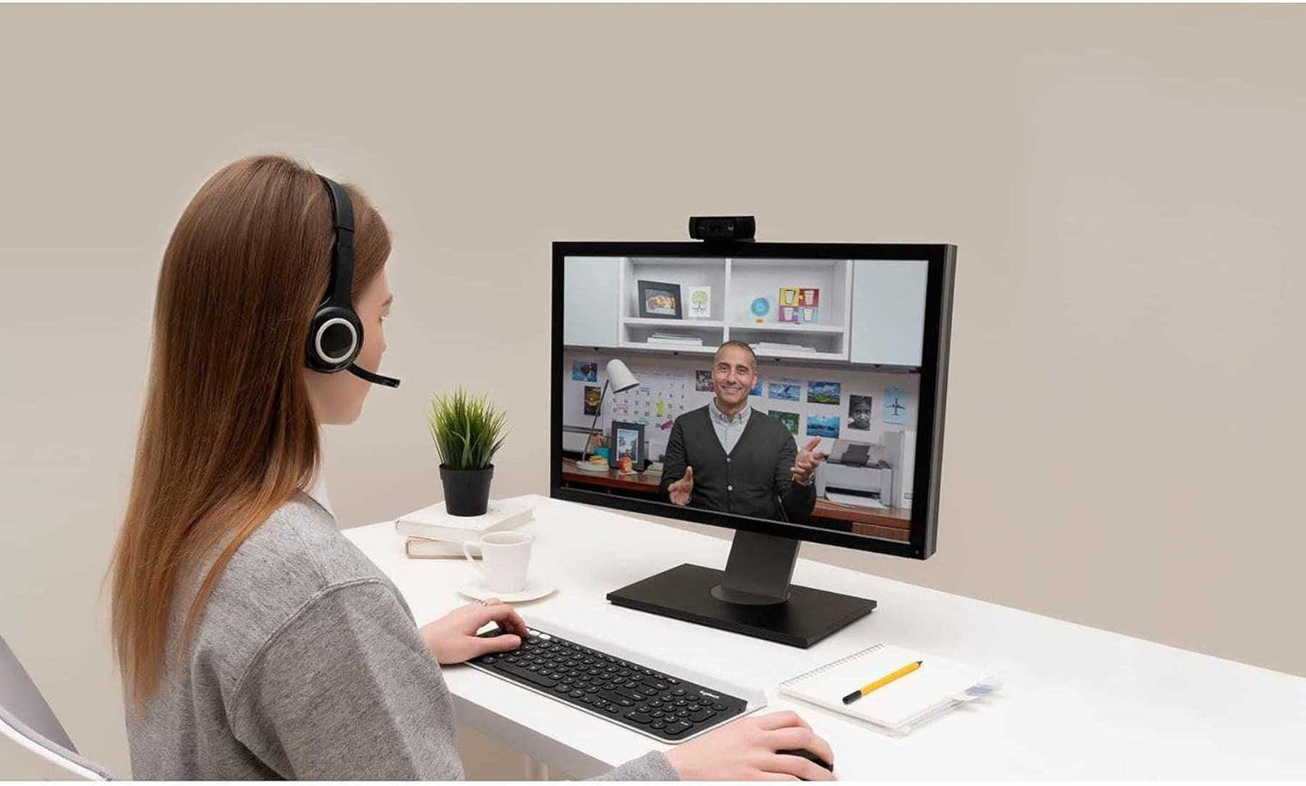 Logitech Zone 750 Wired Headset Noise Canceling Renewed