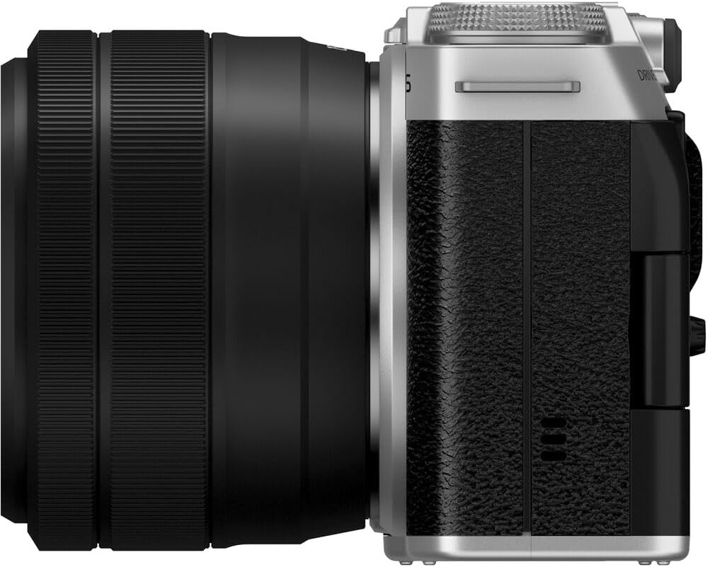 Fujifilm 16900771 X-M5 Mirrorless Camera with 15-45mm Lens Kit