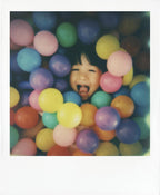 Polaroid 600 Color Instant Film Bundle with Cloth