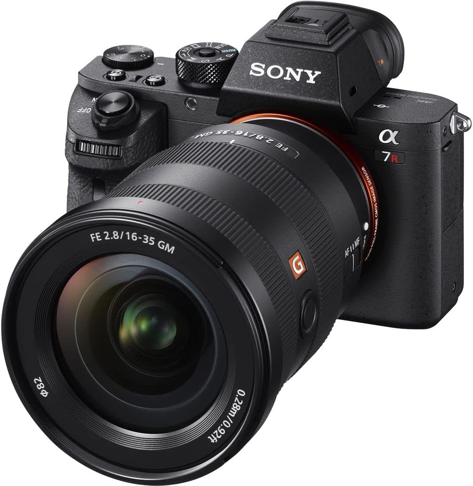 Sony SEL1635GM FE 16-35mm f/2.8 GM Lens Kit