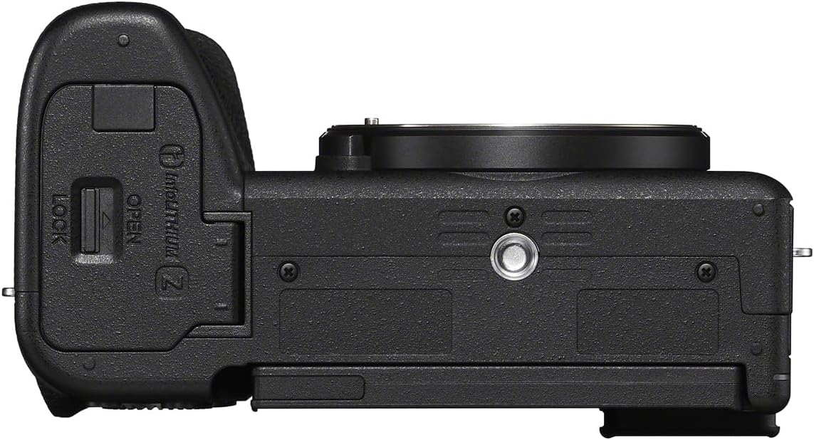 Sony ILCE6700M/B Alpha 6700 APS-C Camera 18-135mm Lens Kit