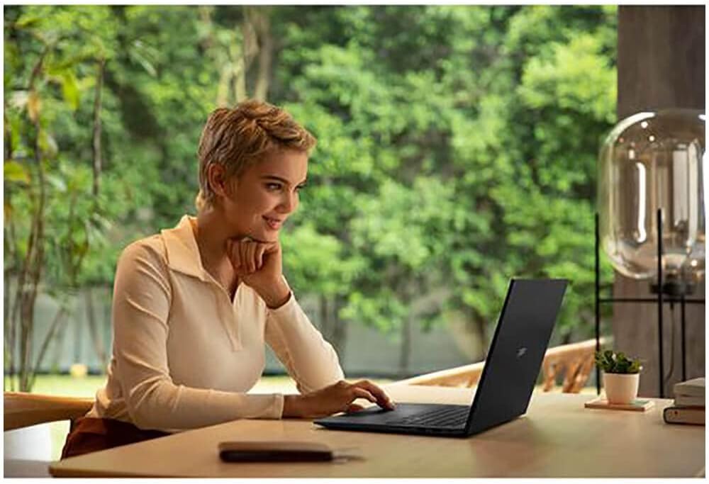 LG 17Z90Q-K.AAB8U1 Gram 17" i7 Evo Lightweight Laptop