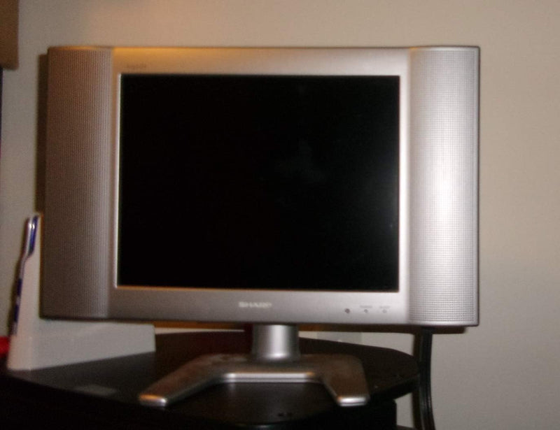 Sharp Aquos LC-15B2UB 15-Inch Flat-Panel LCD TV - Black — main product image