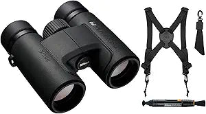 Nikon Prostaff P7 10X30 Binoculars Bundle Harness Lenspen