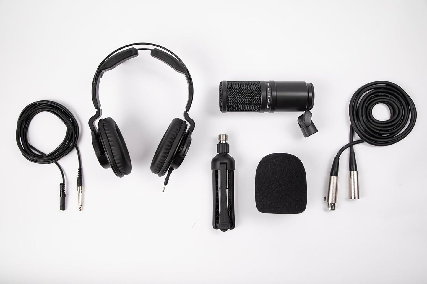 Zoom ZDM-1PMP Podcast Mic Pack Bundle