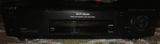 Sony SLV-775HF VCR Player with AV Cables
