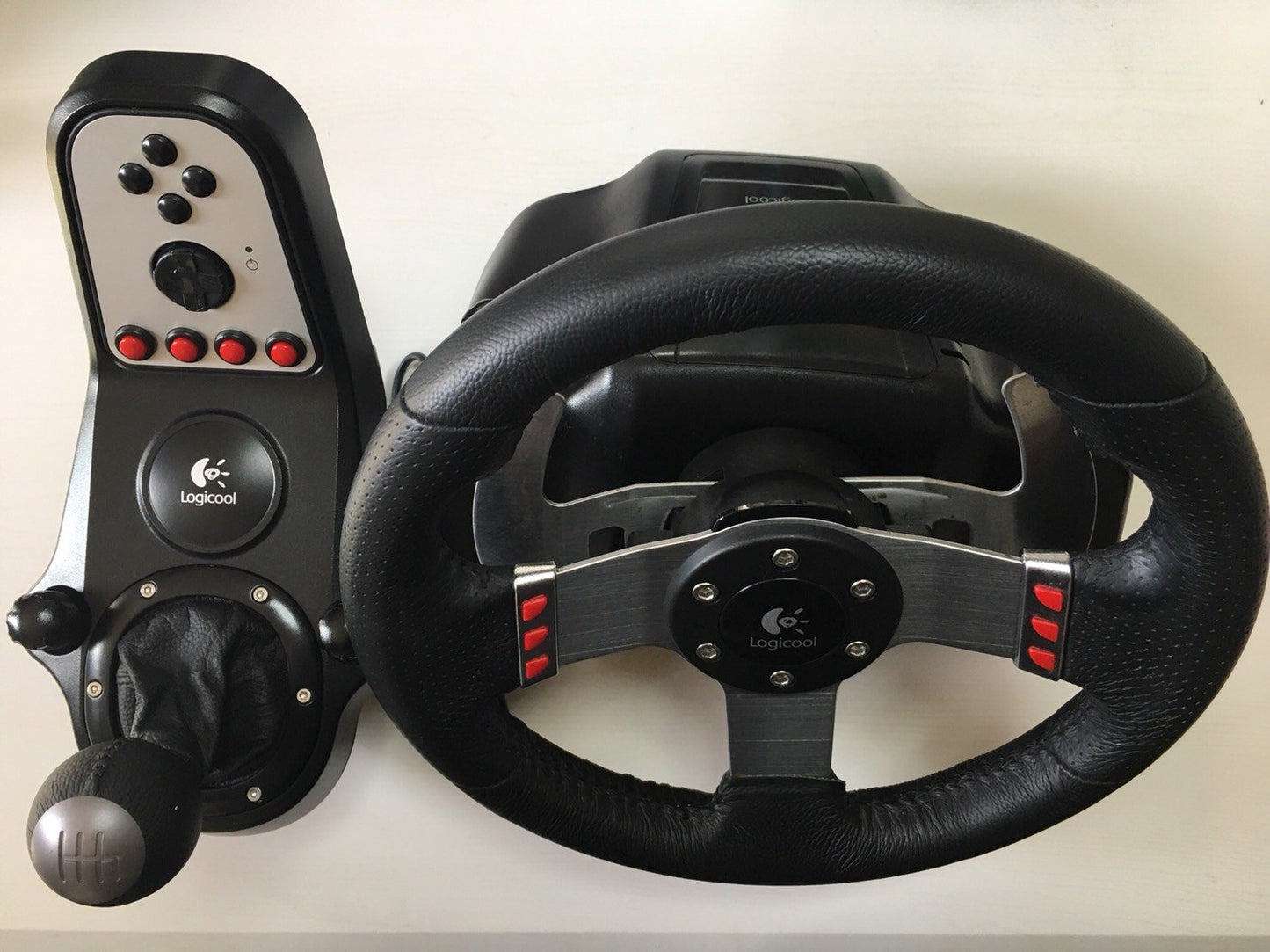 Logitech LPRC-13500 G27 Racing Wheel PS3